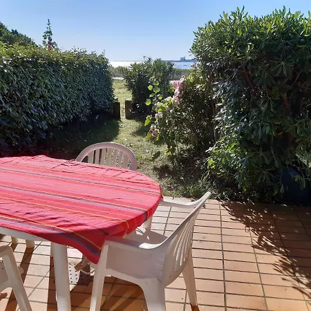 Vue Mer Avec Jardin Daire